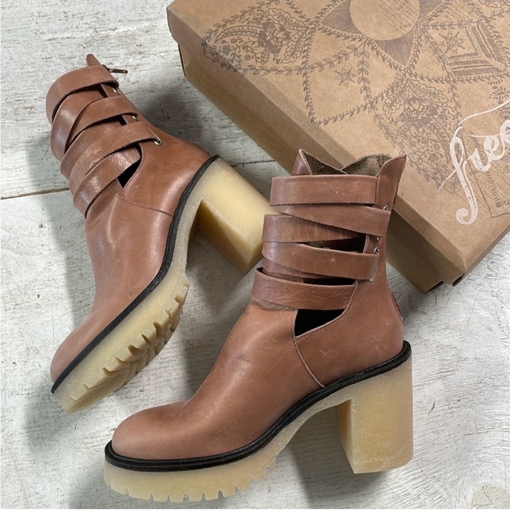 Free people Jesse boots size 7